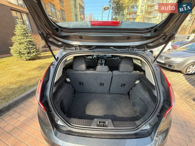 Хетчбек Ford Fiesta 2016 в Києві фото 8 Хетчбек Ford Fiesta 2016 в Києві