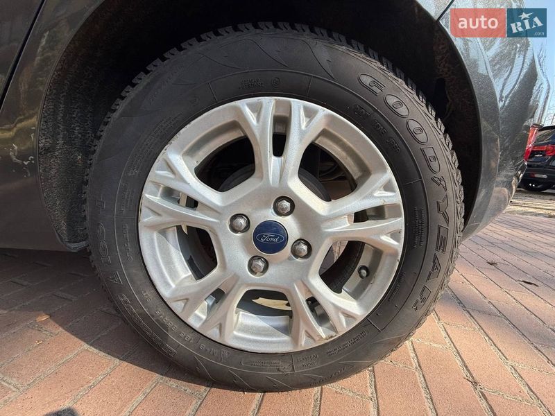 Хетчбек Ford Fiesta 2016 в Києві фото 13 Хетчбек Ford Fiesta 2016 в Києві