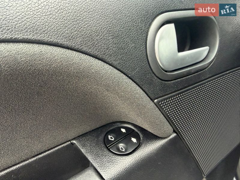 Хэтчбек Ford Fiesta 2008 в Ивано-Франковске фото 20 Хэтчбек Ford Fiesta 2008 в Ивано-Франковске