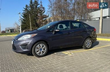 Седан Ford Fiesta 2013 в Полтаве