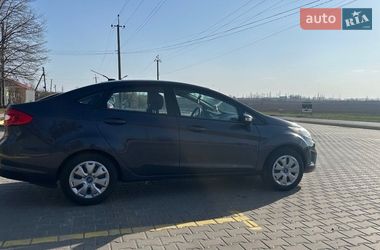 Седан Ford Fiesta 2013 в Полтаве