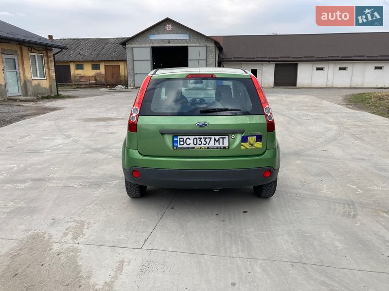 Хэтчбек Ford Fiesta 2007 в Львове