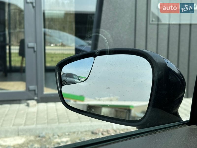 Хэтчбек Ford Fiesta 2015 в Львове