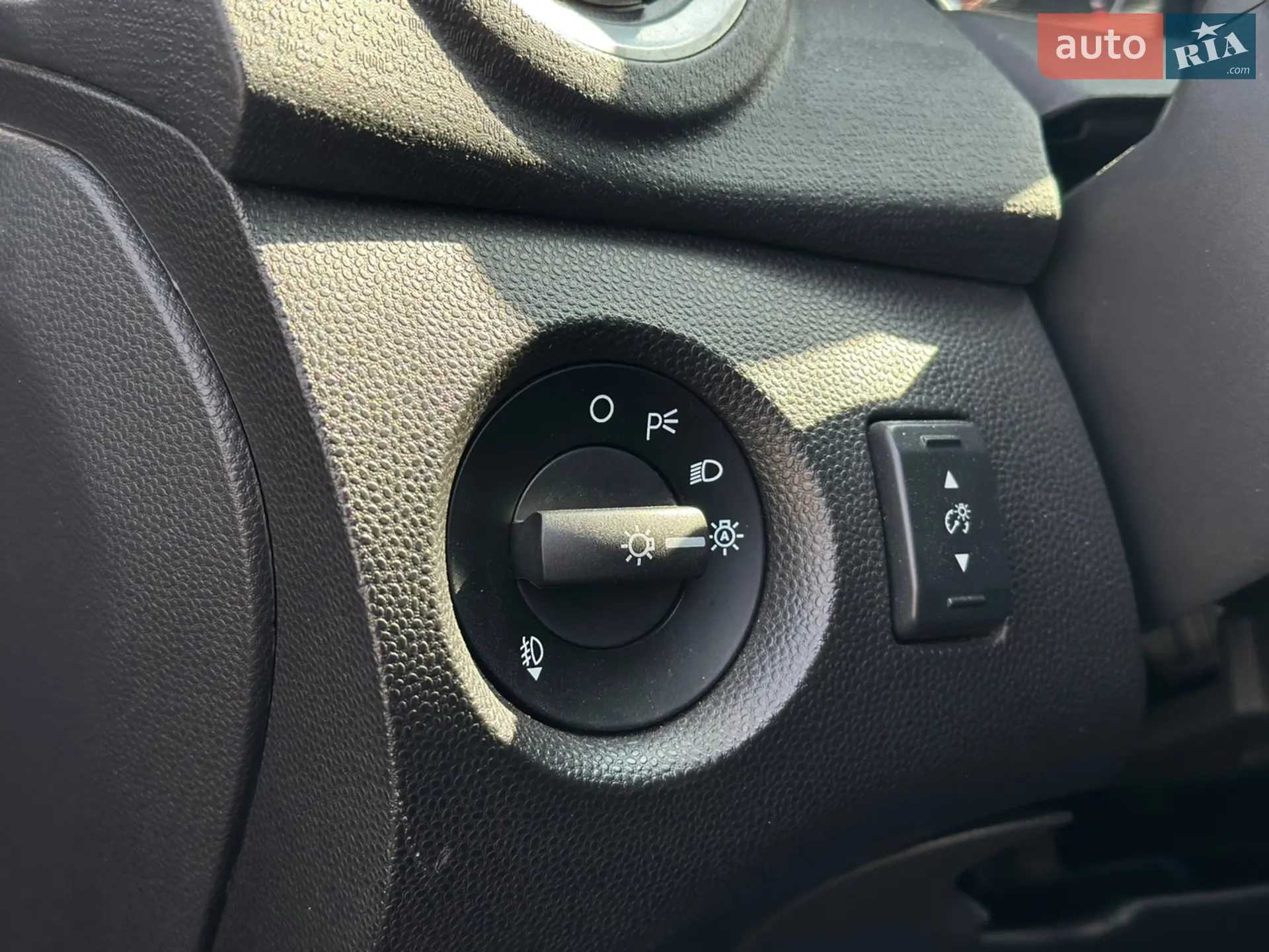 2015 Ford Fiesta - мініатюра 20