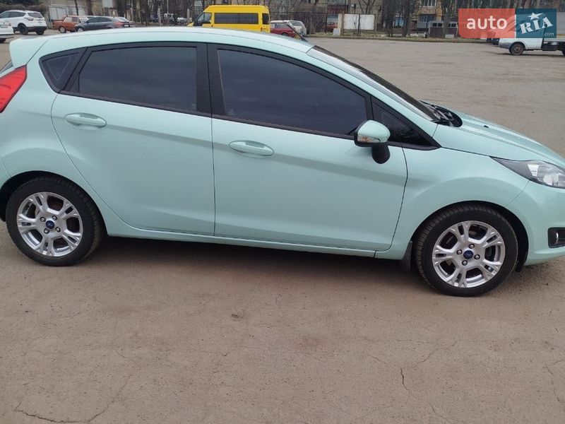 Хэтчбек Ford Fiesta 2016 в Кривом Роге фото 5 Хэтчбек Ford Fiesta 2016 в Кривом Роге