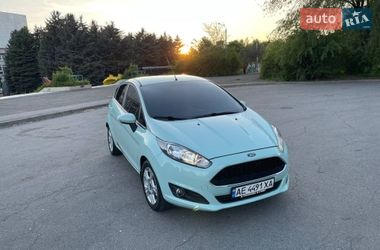 Хетчбек Ford Fiesta 2016 в Кривому Розі