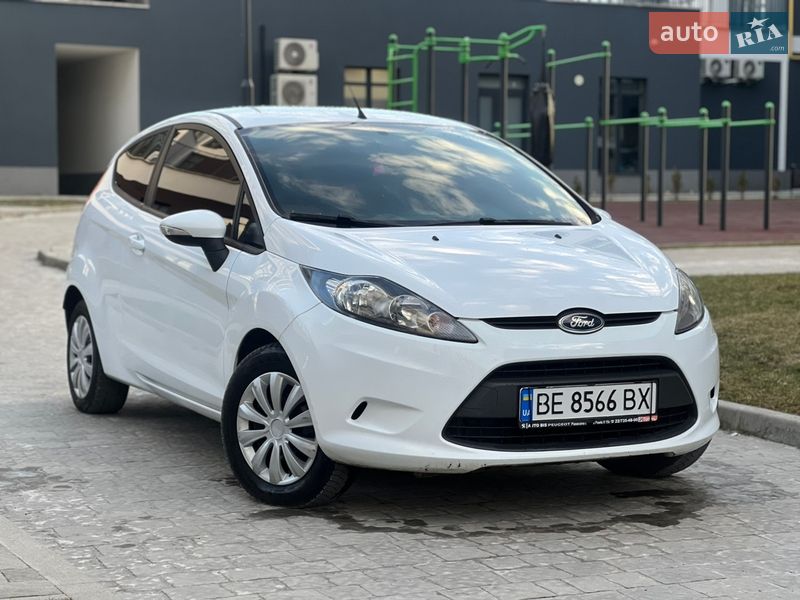 Хэтчбек Ford Fiesta 2011 в Львове