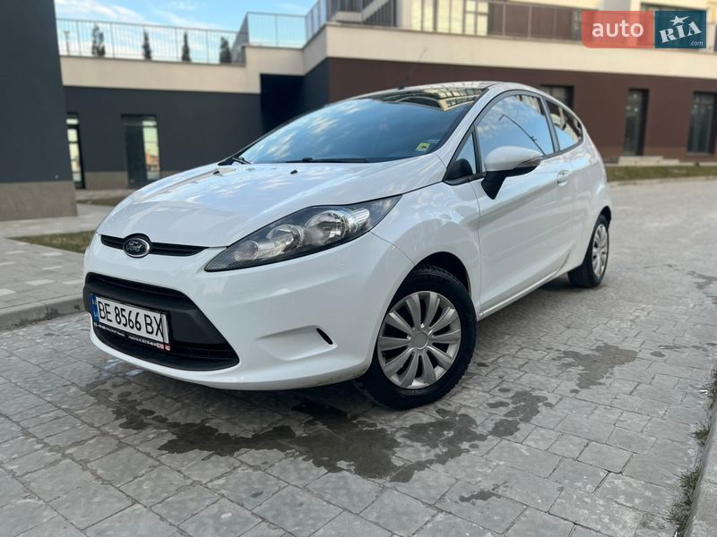Хэтчбек Ford Fiesta 2011 в Львове
