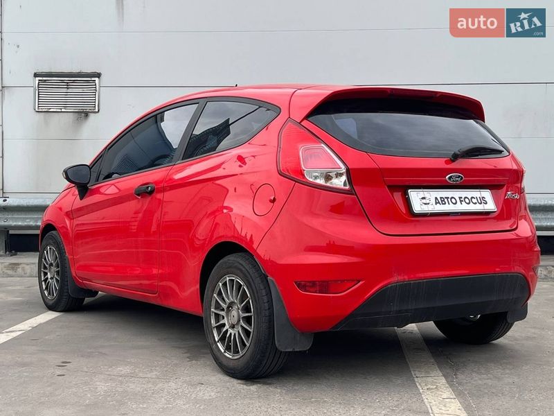 Хэтчбек Ford Fiesta 2014 в Киеве