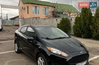 Седан Ford Fiesta 2015 в Одесі