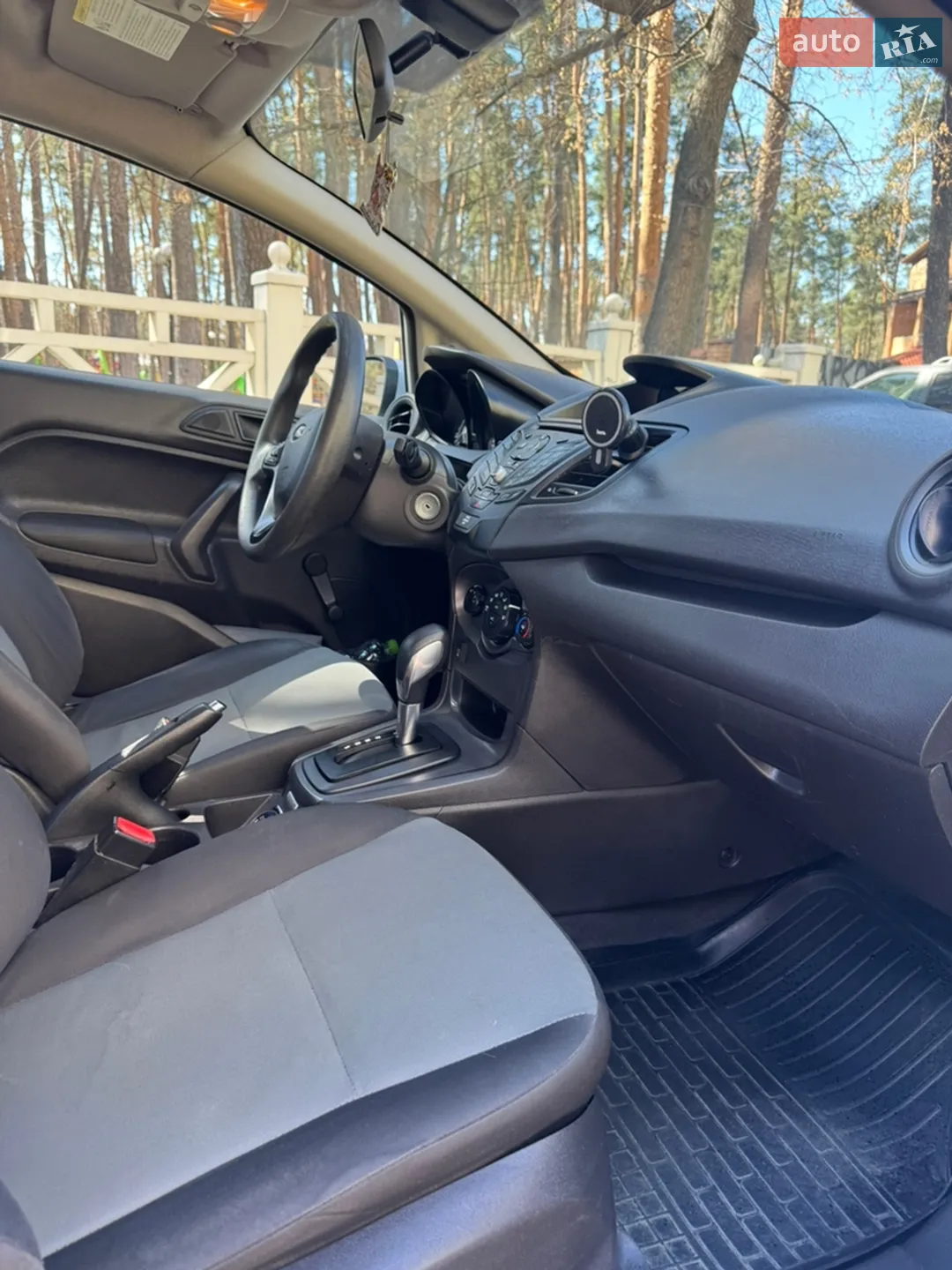 2017 Ford Fiesta - мініатюра 18