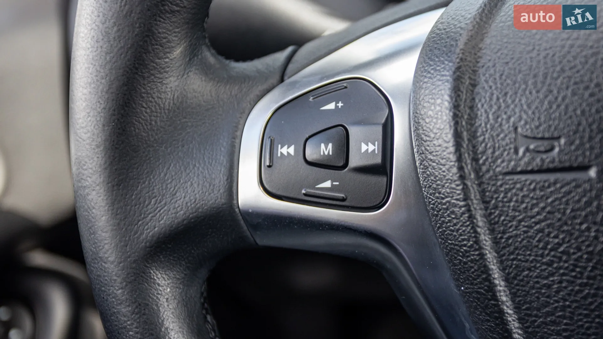 2016 Ford Fiesta - мініатюра 25