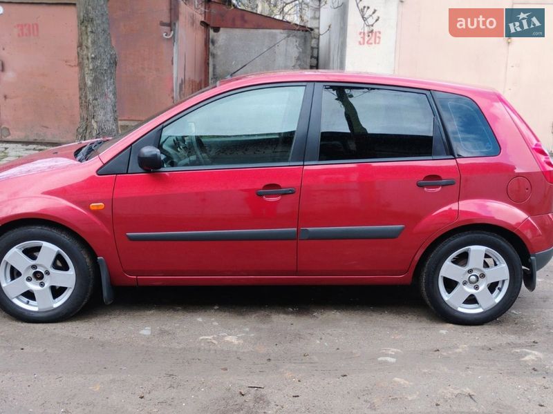 Хэтчбек Ford Fiesta 2008 в Одессе