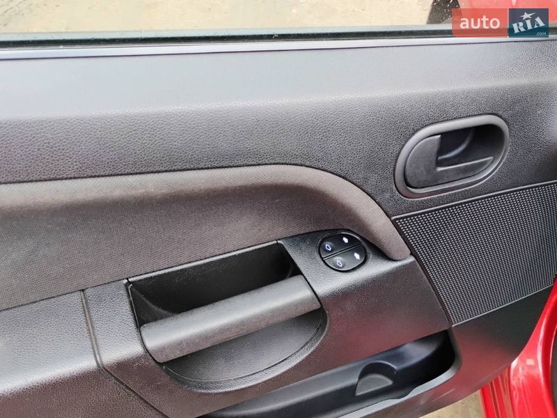 Хэтчбек Ford Fiesta 2008 в Одессе