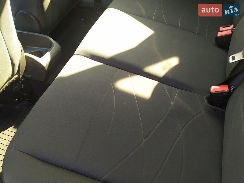 Хетчбек Ford Fiesta 2016 в Чернівцях