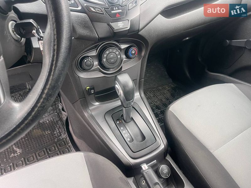 Седан Ford Fiesta 2019 в Києві