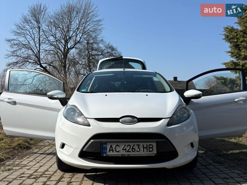 Хэтчбек Ford Fiesta 2010 в Любомле