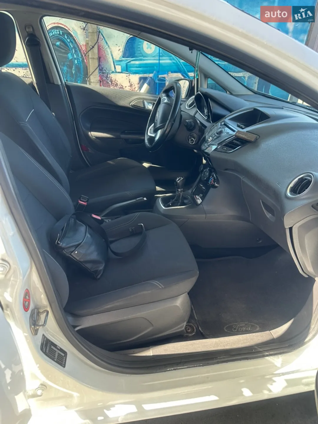 2013 Ford Fiesta - мініатюра 9