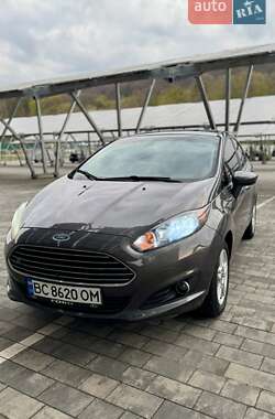 Седан Ford Fiesta 2017 в Львові
