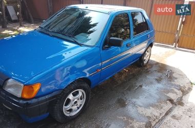 Хетчбек Ford Fiesta 1991 в Снятині