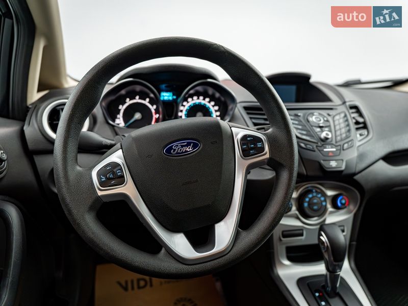 Седан Ford Fiesta 2018 в Києві