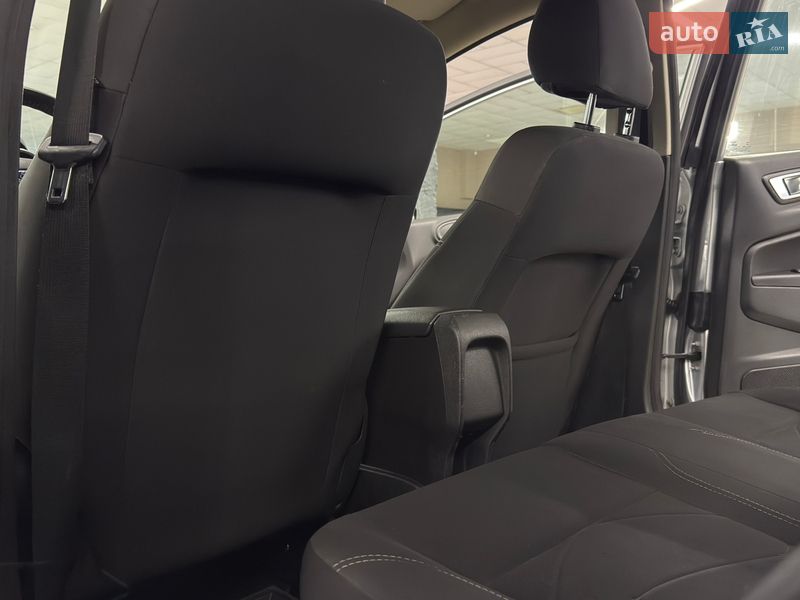 Седан Ford Fiesta 2013 в Николаеве