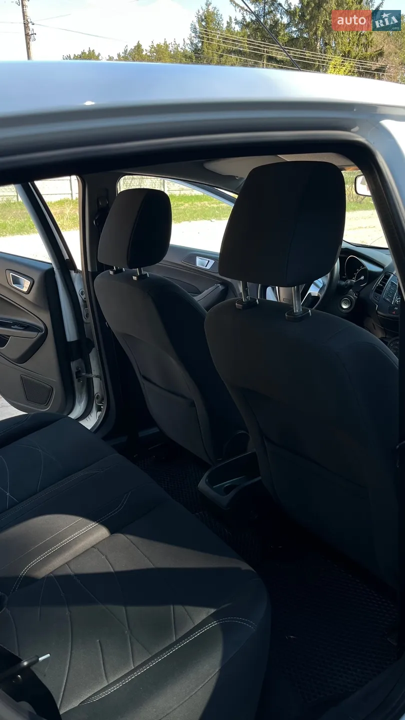 2014 Ford Fiesta - мініатюра 17