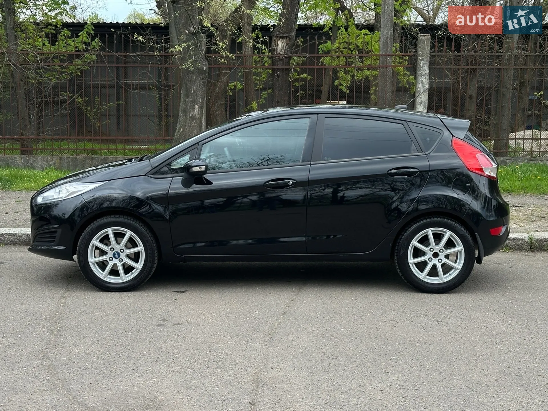 2017 Ford Fiesta - мініатюра 4