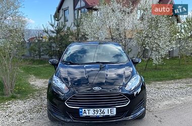 Седан Ford Fiesta 2015 в Івано-Франківську