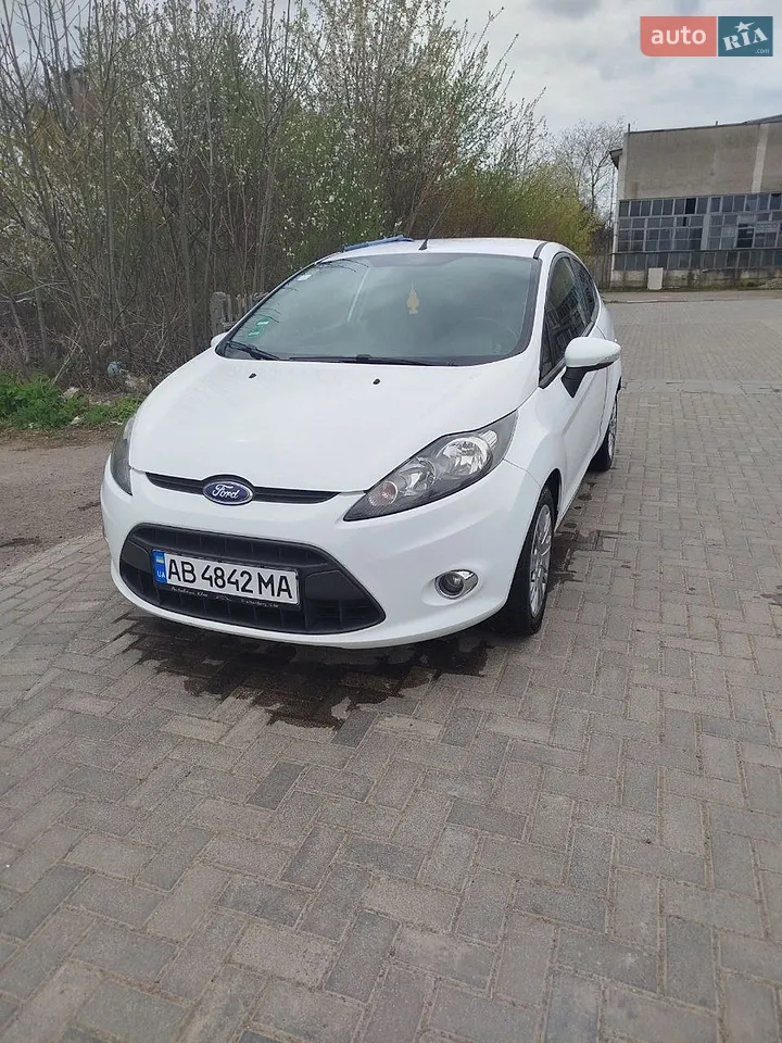 2013 Ford Fiesta - мініатюра 11