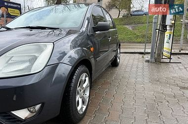 Хэтчбек Ford Fiesta 2008 в Киеве