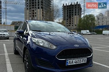 Хэтчбек Ford Fiesta 2016 в Киеве