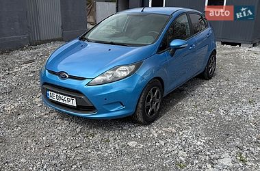 Хетчбек Ford Fiesta 2010 в Дніпрі