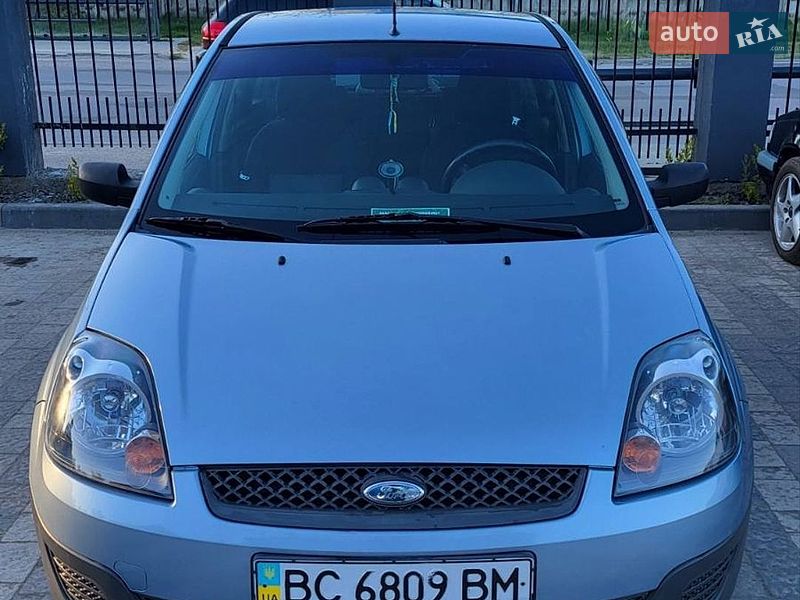 Хэтчбек Ford Fiesta 2007 в Львове
