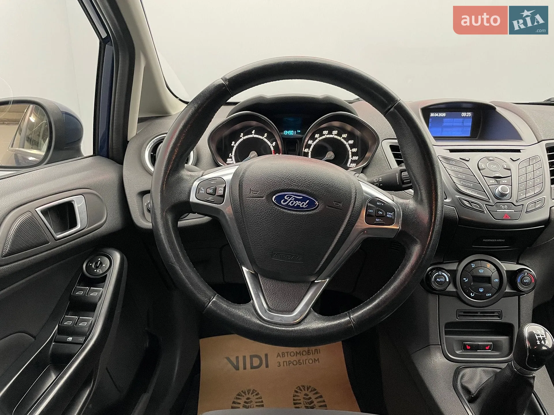 2016 Ford Fiesta - мініатюра 11