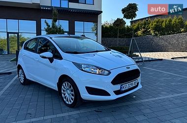 Хэтчбек Ford Fiesta 2017 в Ужгороде