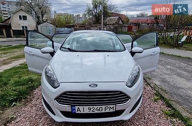 Хэтчбек Ford Fiesta 2014 в Вышгороде