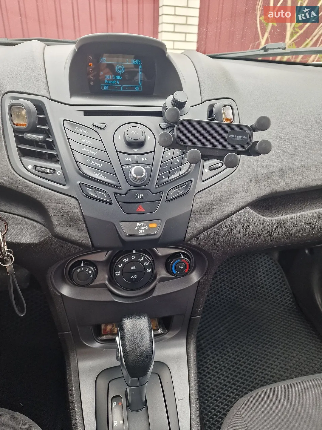2014 Ford Fiesta - мініатюра 5
