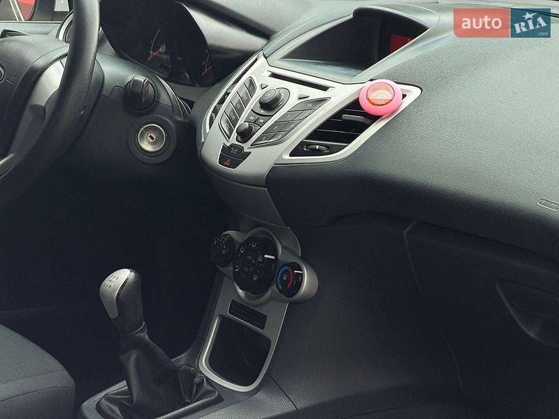 Хетчбек Ford Fiesta 2012 в Вінниці