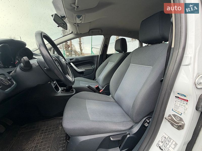 Хетчбек Ford Fiesta 2012 в Вінниці