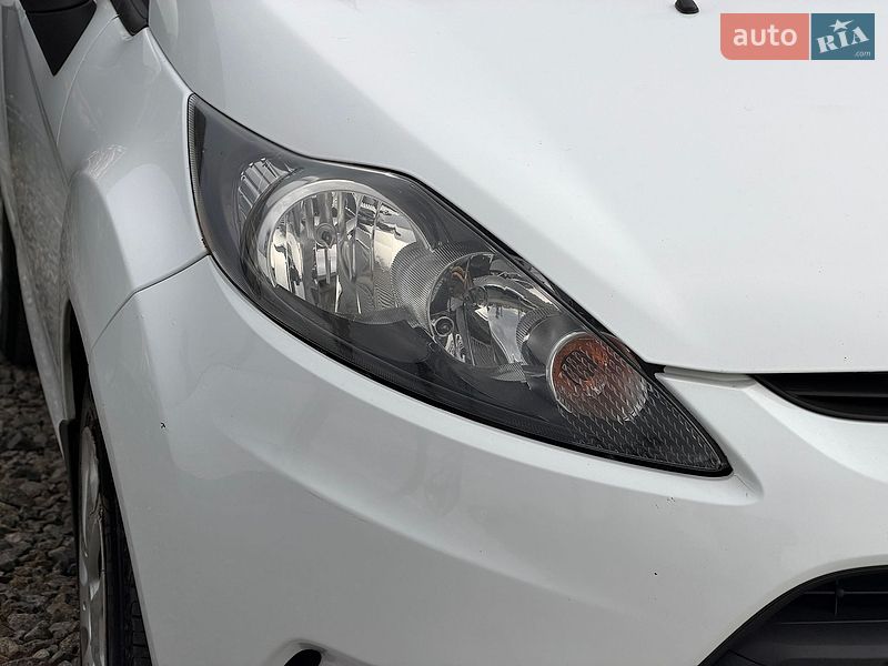 Хетчбек Ford Fiesta 2012 в Вінниці