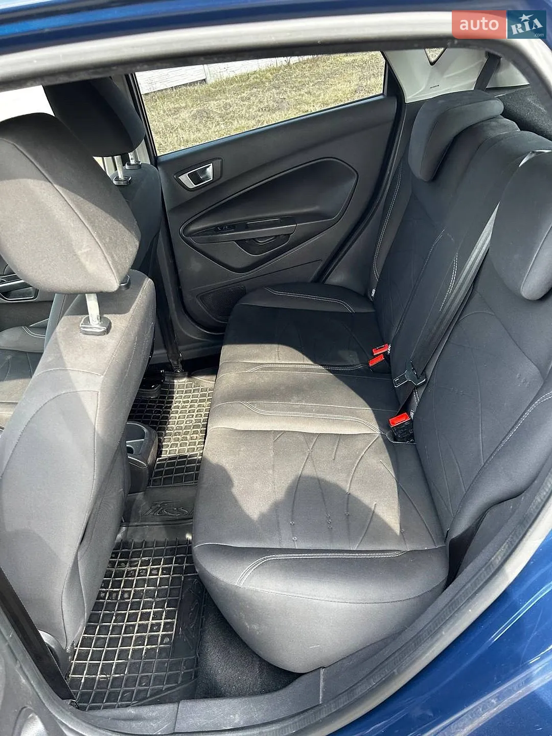 2013 Ford Fiesta - мініатюра 17