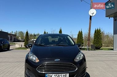 Седан Ford Fiesta 2014 в Рівному