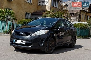 Седан Ford Fiesta 2013 в Днепре