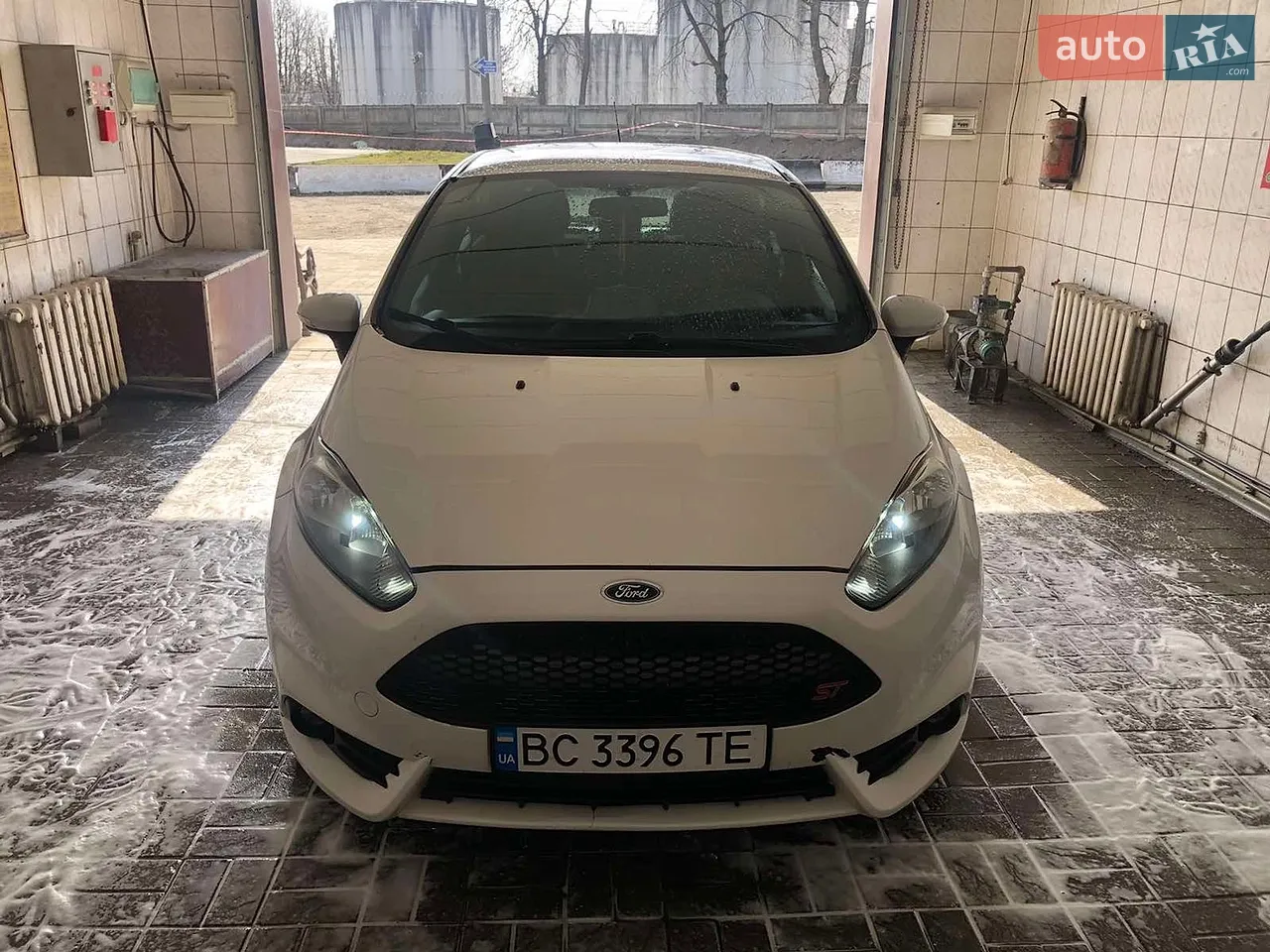 2016 Ford Fiesta - мініатюра 25