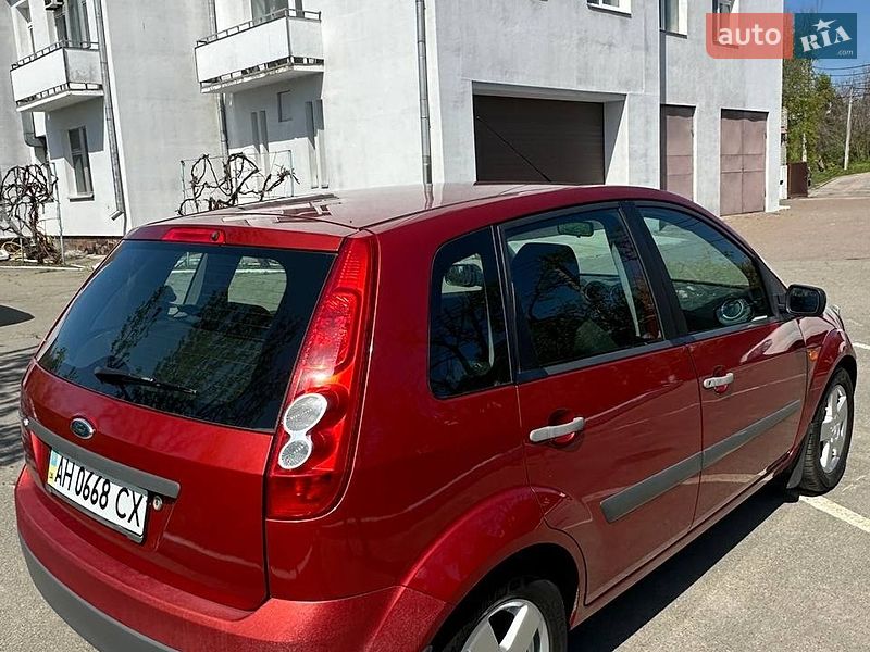 Хетчбек Ford Fiesta 2008 в Вишгороді