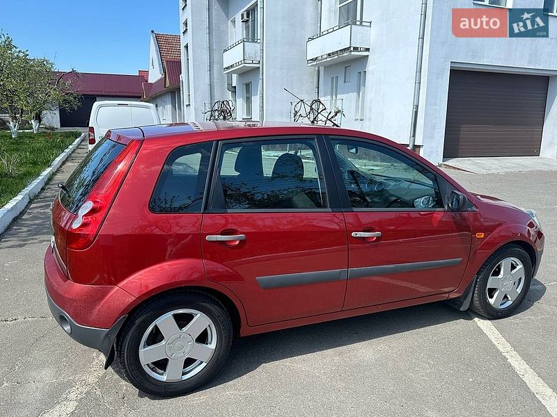 Хетчбек Ford Fiesta 2008 в Вишгороді
