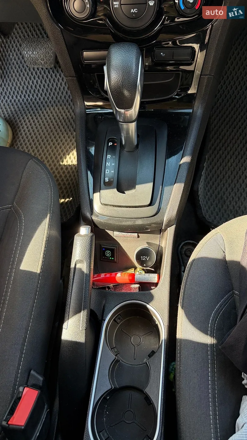 2014 Ford Fiesta - мініатюра 19