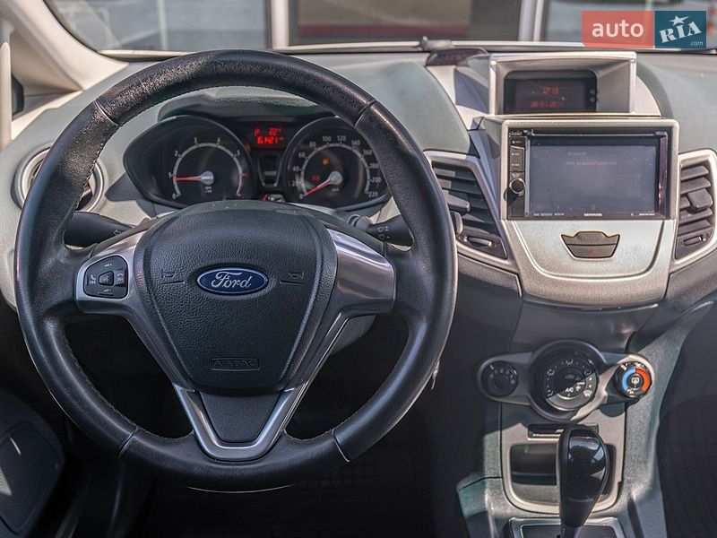 Хэтчбек Ford Fiesta 2011 в Днепре