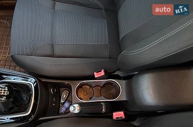 Хэтчбек Ford Fiesta 2014 в Остроге